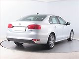 Volkswagen Jetta (2011) 1.6 TDI, Tempomat - náhled 4