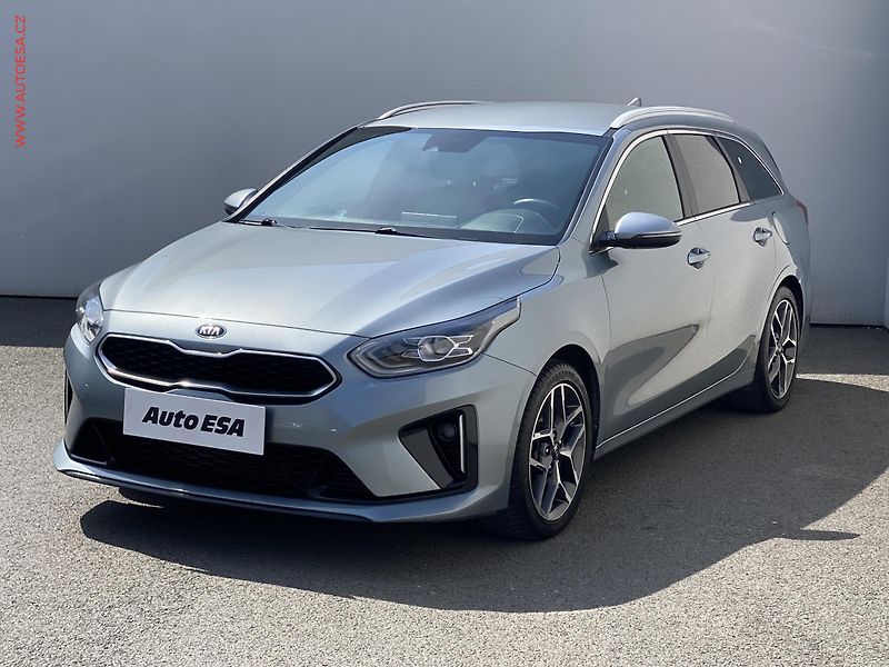 Kia Ceed (2020) 1.4 T- GDi, 1.maj,ČR, GT - fotka 3 z 20