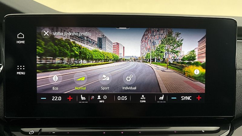 Škoda Octavia 2.0 TDI DSG 4x4 Style Combi - fotka 25 z 25
