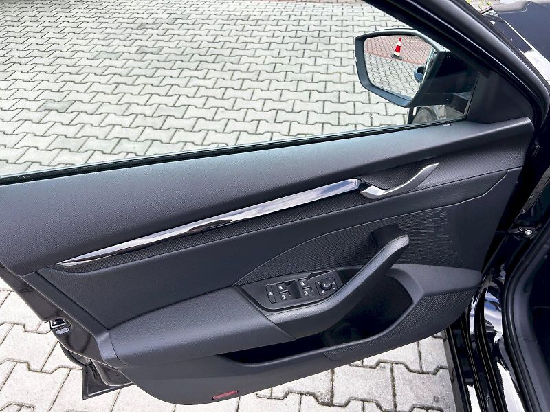 Škoda Octavia (2025) 1.5 TSI 110kW Selection - fotka 22 z 34