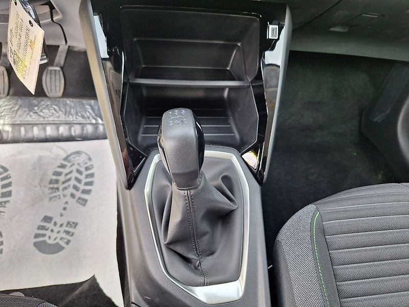 Peugeot 208 (2026) STYLE Turbo 100 MAN6 - fotka 14 z 19