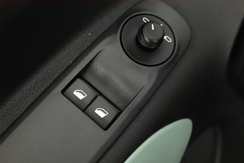Citroën Berlingo (2019) Live 1.5 BlueHDi, 7Míst, ČR - fotka 8 z 16