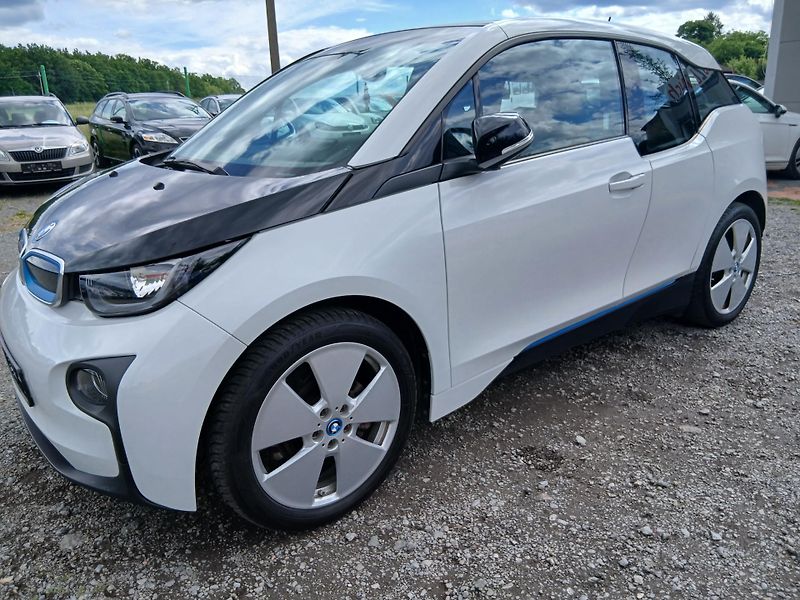 BMW i3 125 kW, 86tis km - fotka 2 z 47