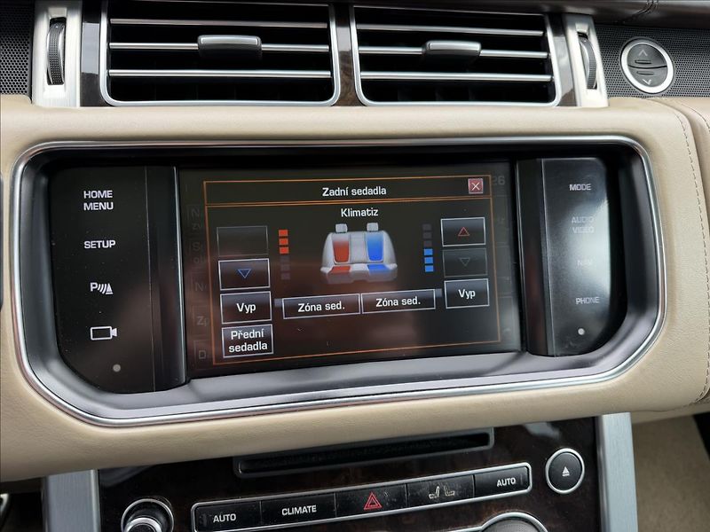 Land Rover Range Rover 5,0 S/C V8 Autobiography DPH - fotka 28 z 44