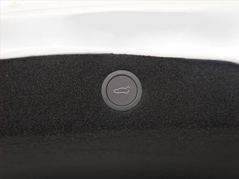 Tesla Model 3 (2024) Standard Range LFP, SoH 96% - fotka 17 z 27