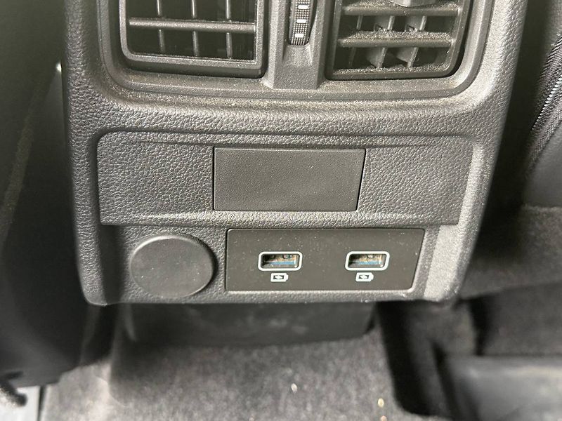 Renault Arkana (2022) 1.6 E-Tech 105 kW Intense - fotka 23 z 26