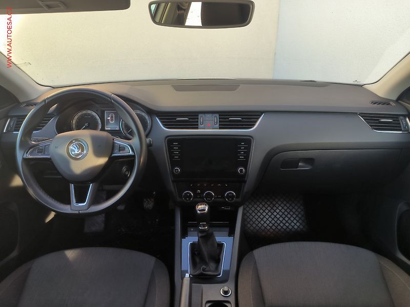 Škoda Octavia (2018) 1.6 TDi, ČR, LED, navi - fotka 8 z 22