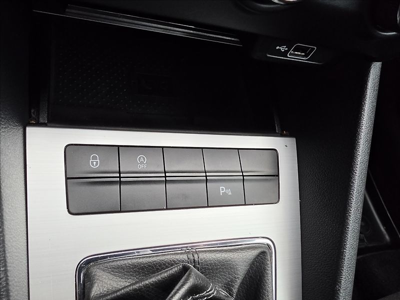 Škoda Octavia III 1,0 TSi 85KW Ambition - fotka 23 z 44