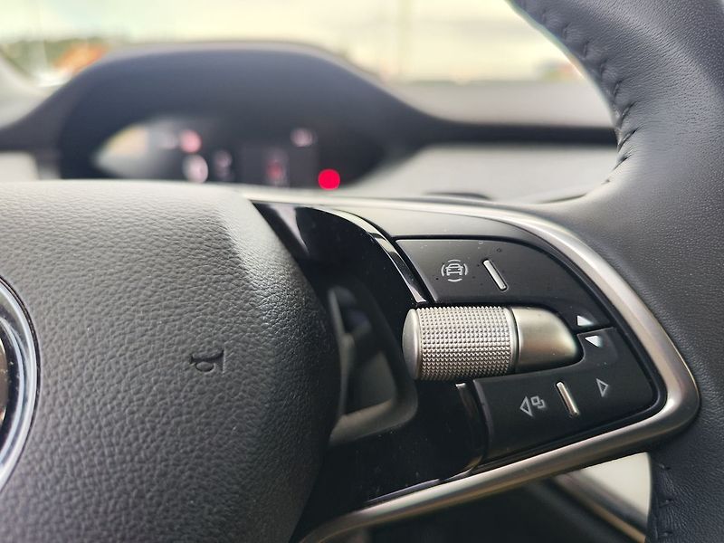 Škoda Enyaq EV/55 kWh/125kW Tour 50 - fotka 31 z 36