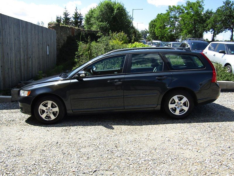 Volvo V50 (2009) 1.8 16V kW - fotka 9 z 35
