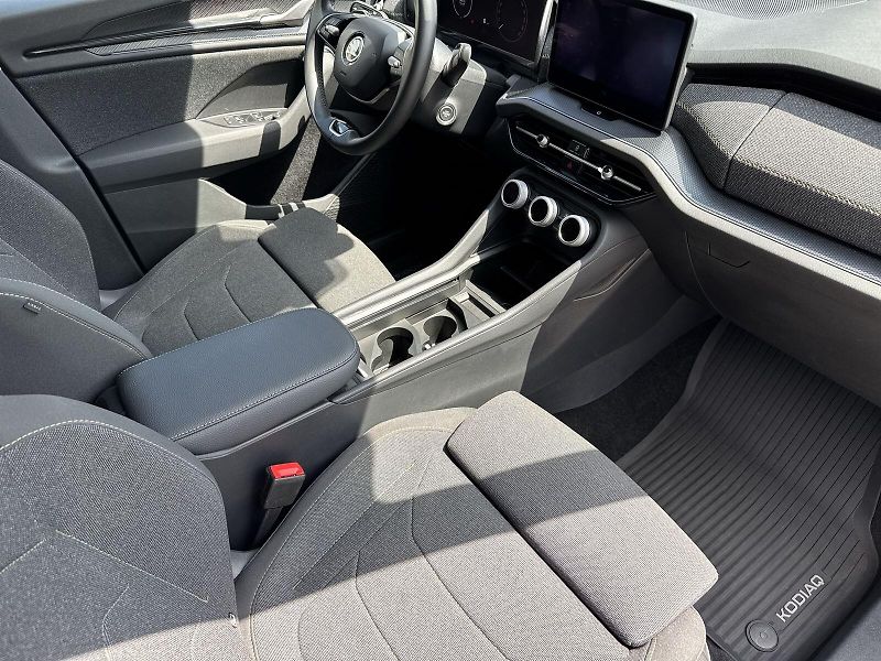 Škoda Kodiaq (2024) 2.0 TDI DSG Selection - fotka 8 z 34