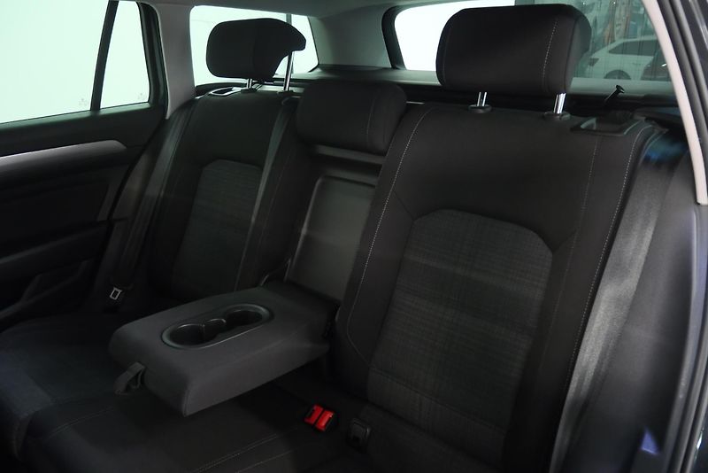 Volkswagen Passat - fotka 27 z 28