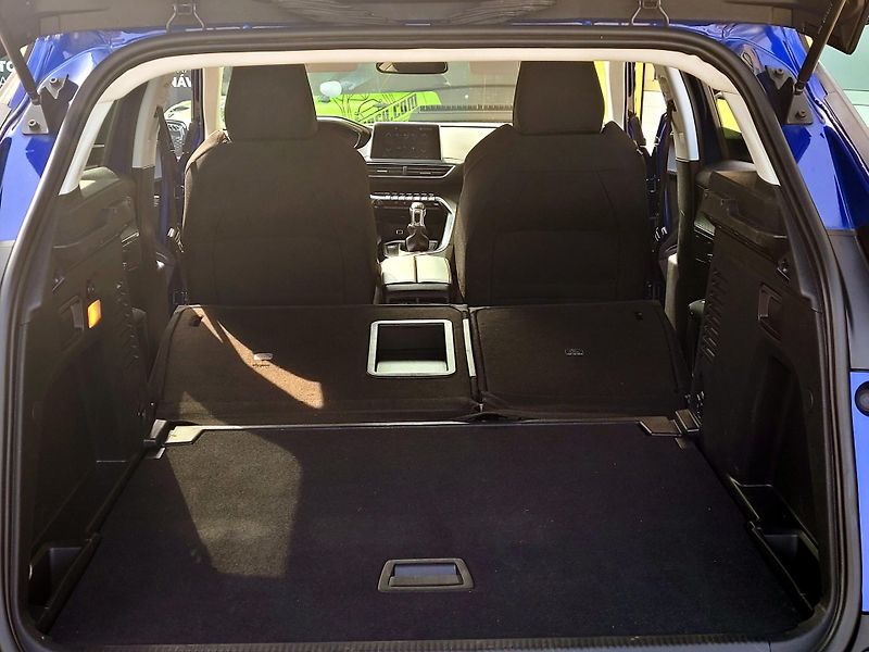 Peugeot 3008 HDi 96kW NAVi, BUSINESS - fotka 15 z 49
