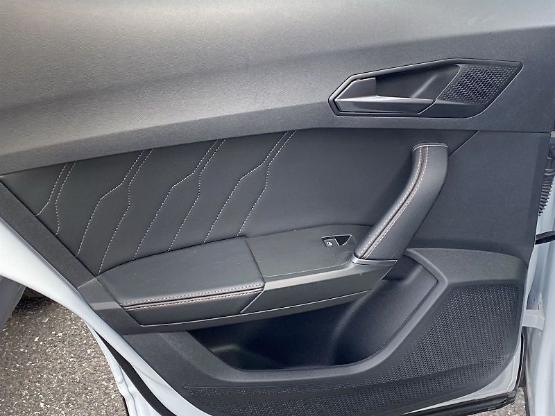 Cupra Formentor (2023) 1.5 TSI DSG - fotka 35 z 41