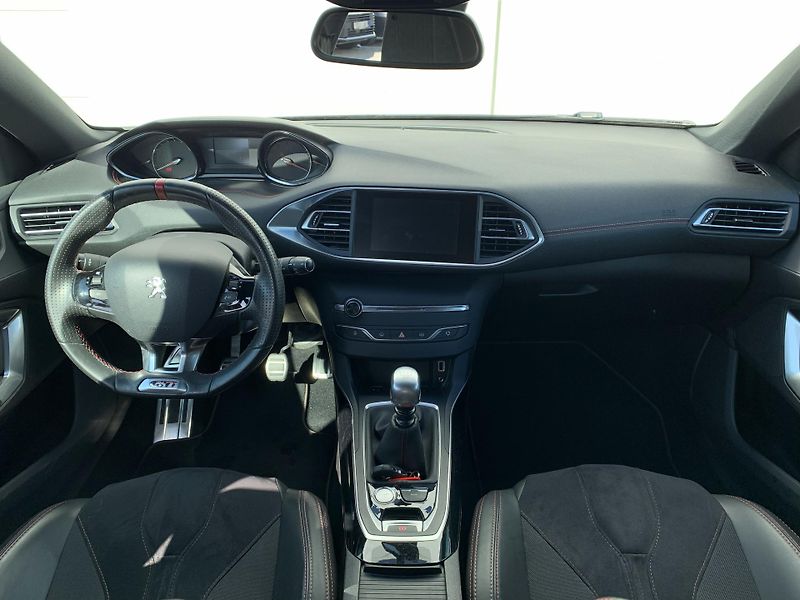 Peugeot 308 GTi 1.6 TURBO 270k - fotka 2 z 23