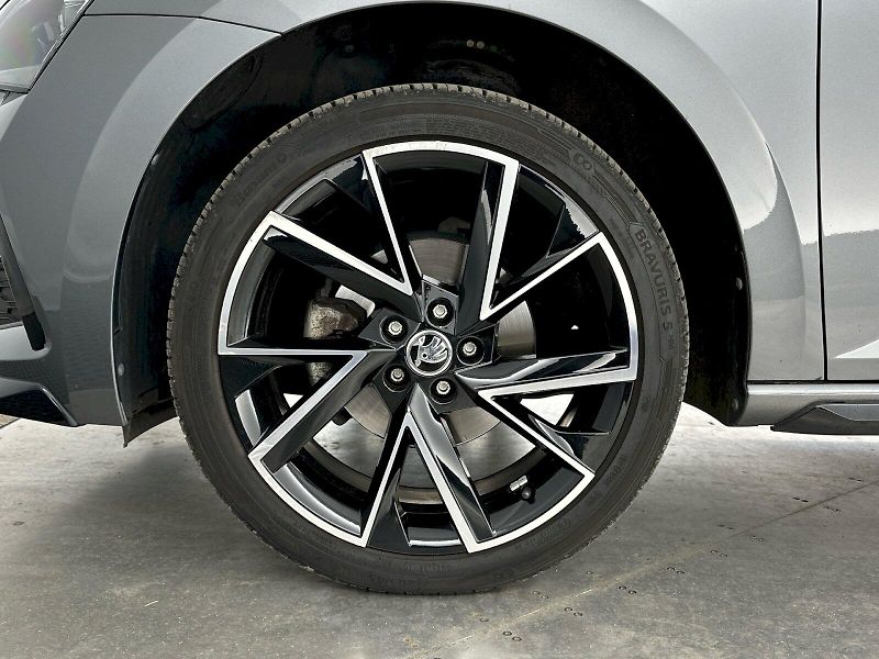 Škoda Scala (2023) DSG 1.5TSI 110kW Monte Carlo - fotka 32 z 32