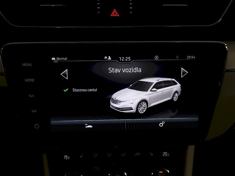 Škoda Superb (2022) LAURIN&KLEMENT 2.0TSI 140KW DS - fotka 32 z 49