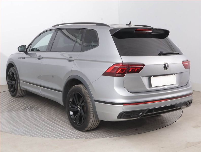 Volkswagen Tiguan Allspace (2022) R-Line 2.0 TDI - fotka 4 z 15