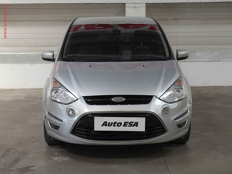 Ford S-MAX (2010) 2.0TDCi 7Míst, AC, tempo - fotka 2 z 18