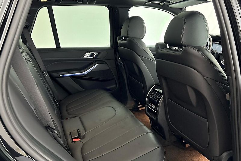 BMW X5 xDrive30d - fotka 11 z 19