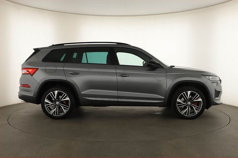 Škoda Kodiaq (2022) RS 2.0 TSI - fotka 6 z 25