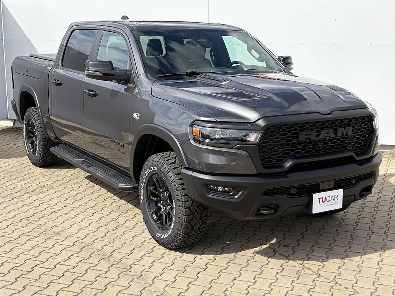 RAM 1500 (2026) Rebel 5.7 V8 Hemi 2026 - fotka 2 z 37