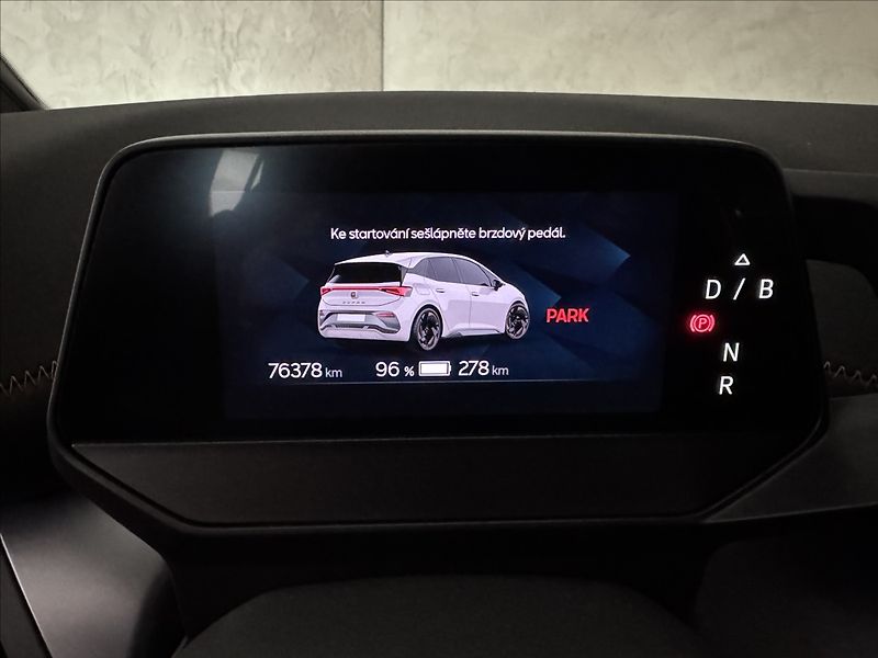 Cupra Born 150kW LED Kamera Tepelko - fotka 26 z 47