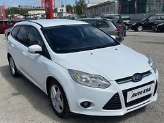 Ford Focus (2014) 1.6 TDCi, AC, výhřev sed - fotografie inzerátu