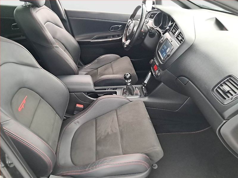 Kia Ceed (2017) 1.6 T-GDI GT, Serv.kniha, Kůže - fotka 9 z 21