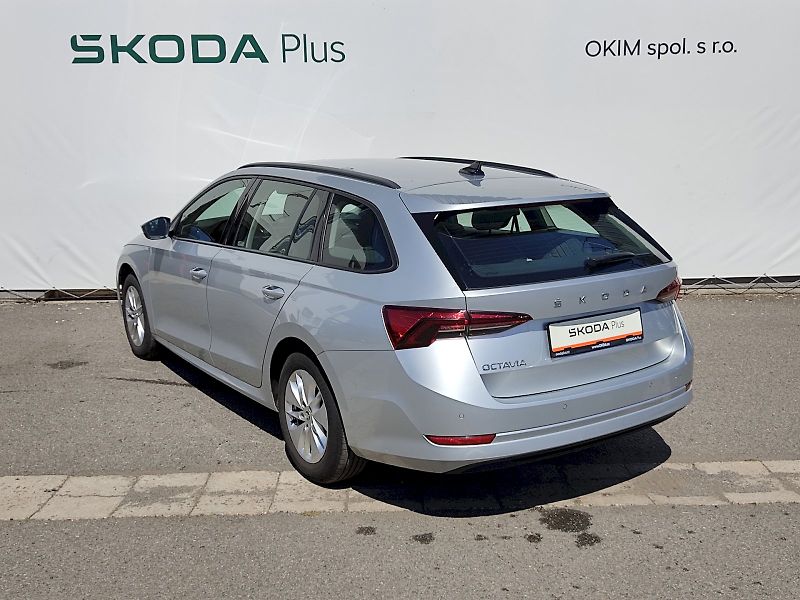 Škoda Octavia (2022) Combi Ambition Plus 2,0 Tdi 85 - fotka 33 z 35