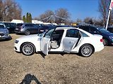Audi A4 2,0 TDI,S-line,navi,výhřev,xen - náhled 18