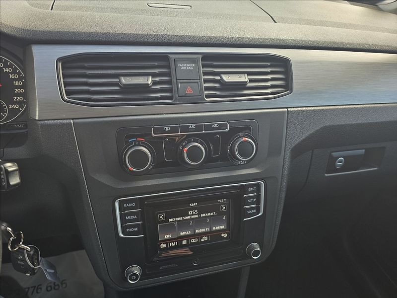 Volkswagen Caddy 2,0 TDi 75KW TREND TZ STK DPH - fotka 17 z 46