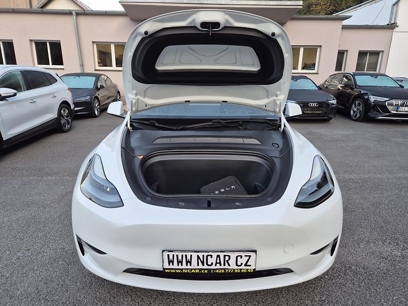 Tesla Model Y LONG RANGE DUAL MOTOR  92,7% - fotka 18 z 48