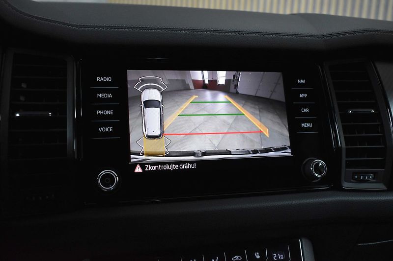 Škoda Kodiaq 147 4x4 SPORTLINE EXC*TAŽNÉ*ČR - fotka 31 z 52