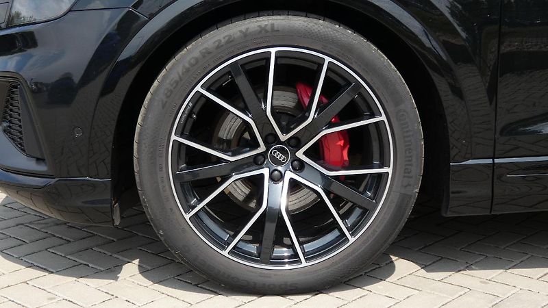 Audi Q8 50 TDi quattro Tiptronic - fotka 28 z 29