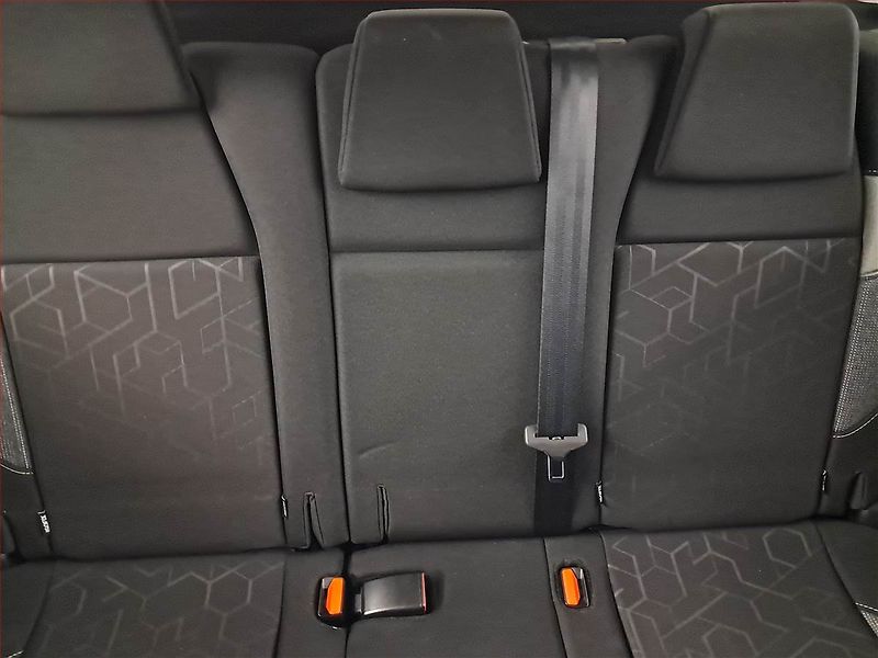 Peugeot 2008 (2019) 1.2 PureTech, Serv.kniha - fotka 10 z 17