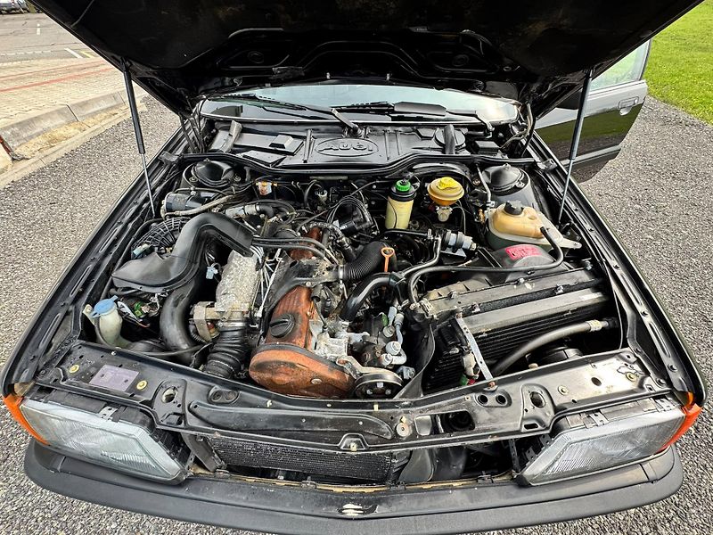 Audi 100 (1989) Audi 100 Avant 2.2 Turbo  - fotka 14 z 26