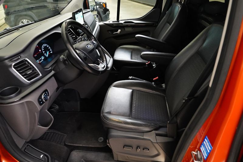Ford Tourneo Custom - fotka 11 z 28