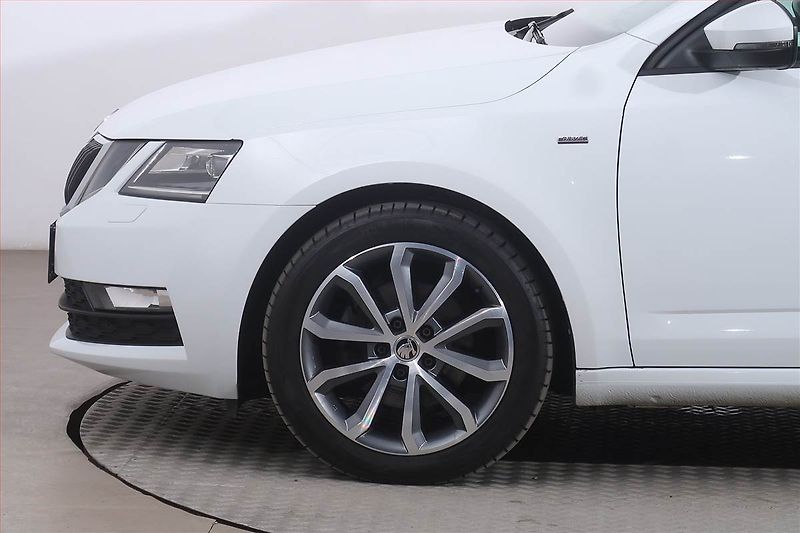 Škoda Octavia (2018) Ambition 2.0 TDI, Automat - fotka 15 z 21