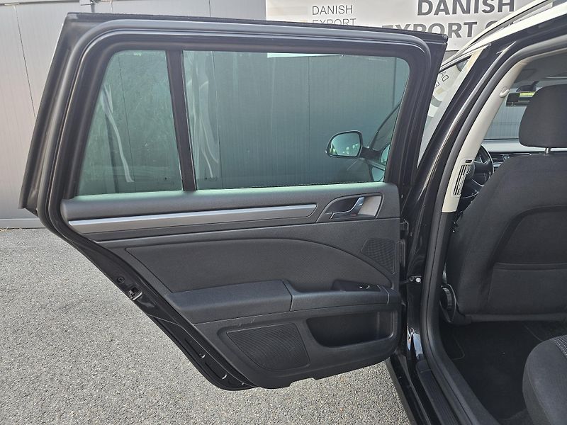 Škoda Superb 1.4 TSI 92kW,TAŽNÉ,SERVISKA - fotka 26 z 45