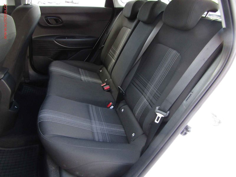 Hyundai i20 (2024) 1.2i, 1.maj,ČR - fotka 10 z 22