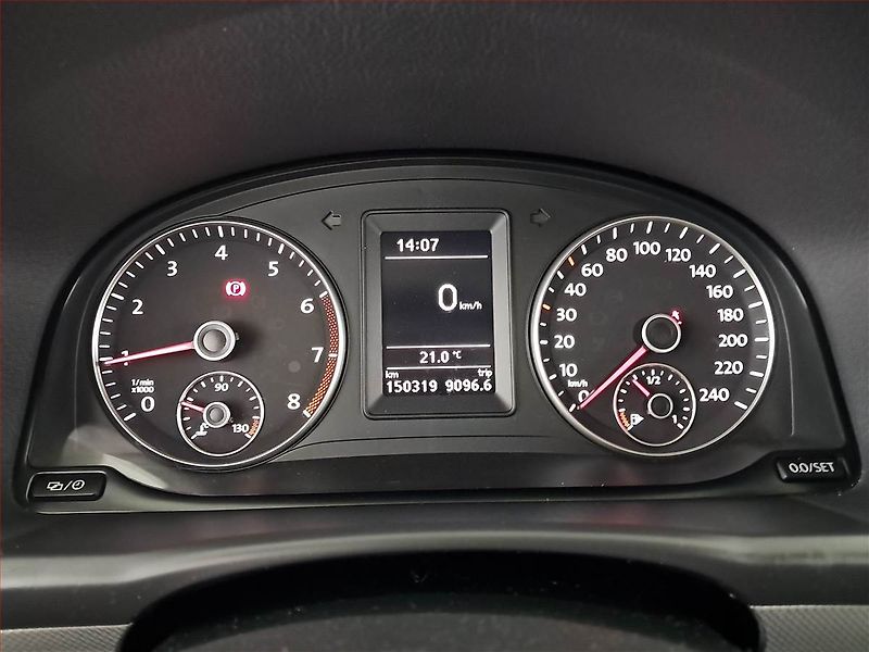 Volkswagen Touran (2012) 1.4 TSI, Tempomat - fotka 11 z 19
