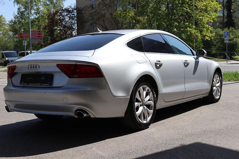 Audi A7 3.0TDI V6 QUATTRO 180kW DPH - fotka 11 z 50