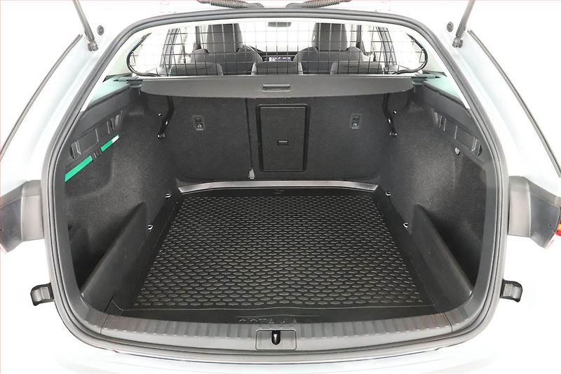 Škoda Octavia (2024) 2.0 TDI - fotka 18 z 19