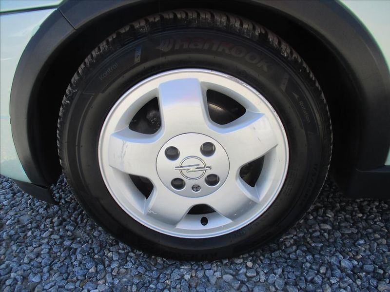 Opel Corsa 1,2 i, automat, klima, servis, - fotka 21 z 27