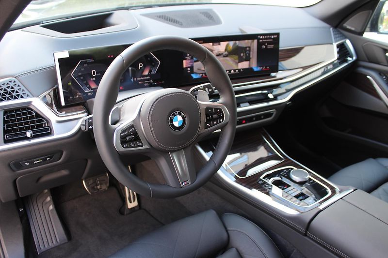 BMW X5 xDrive40d Mpaket - fotka 4 z 26
