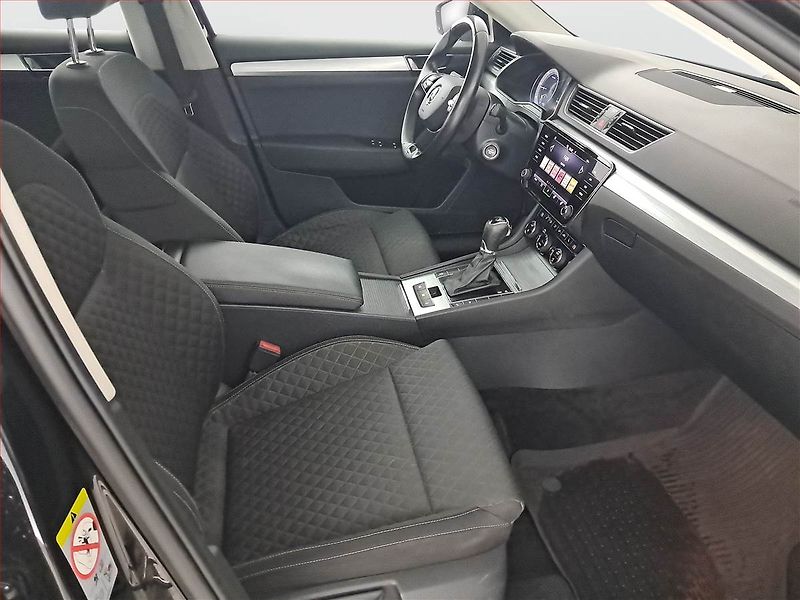 Škoda Superb (2021) 2.0 TDI, Automat, ČR,1.maj - fotka 9 z 24