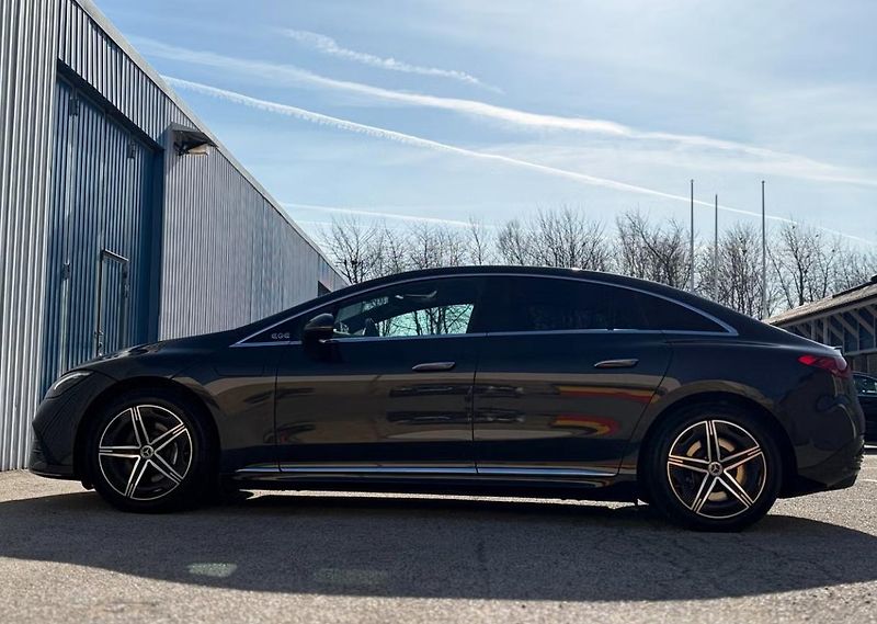 Mercedes-Benz EQE 300 AMG Kam Pano BLIS LED - fotka 8 z 22