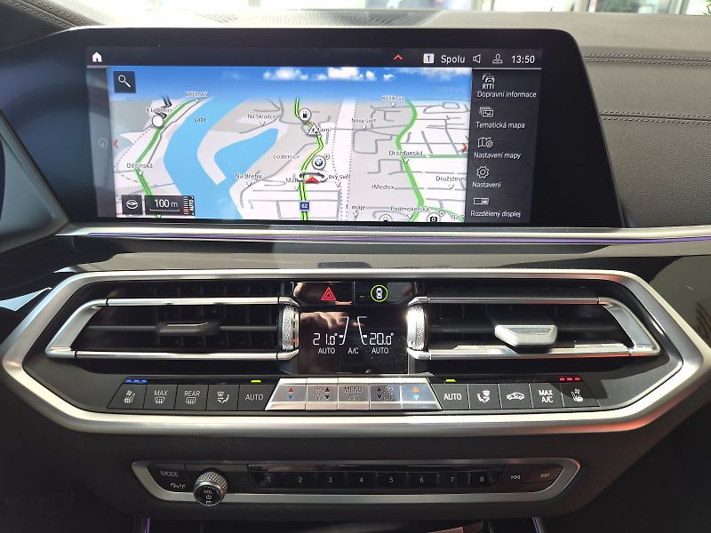 BMW X5 xDrive40i - fotka 28 z 33