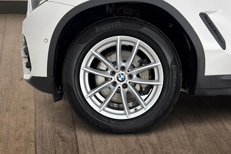 BMW X3 xDrive30i - fotka 23 z 23